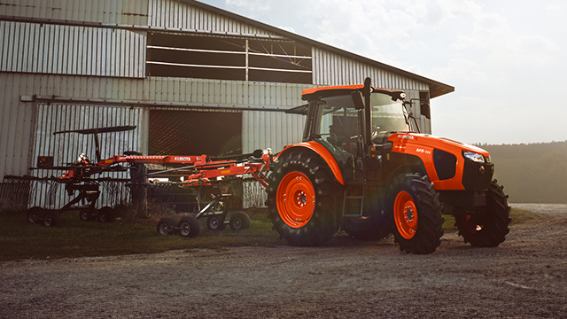 M5 Cab and open station series tractors